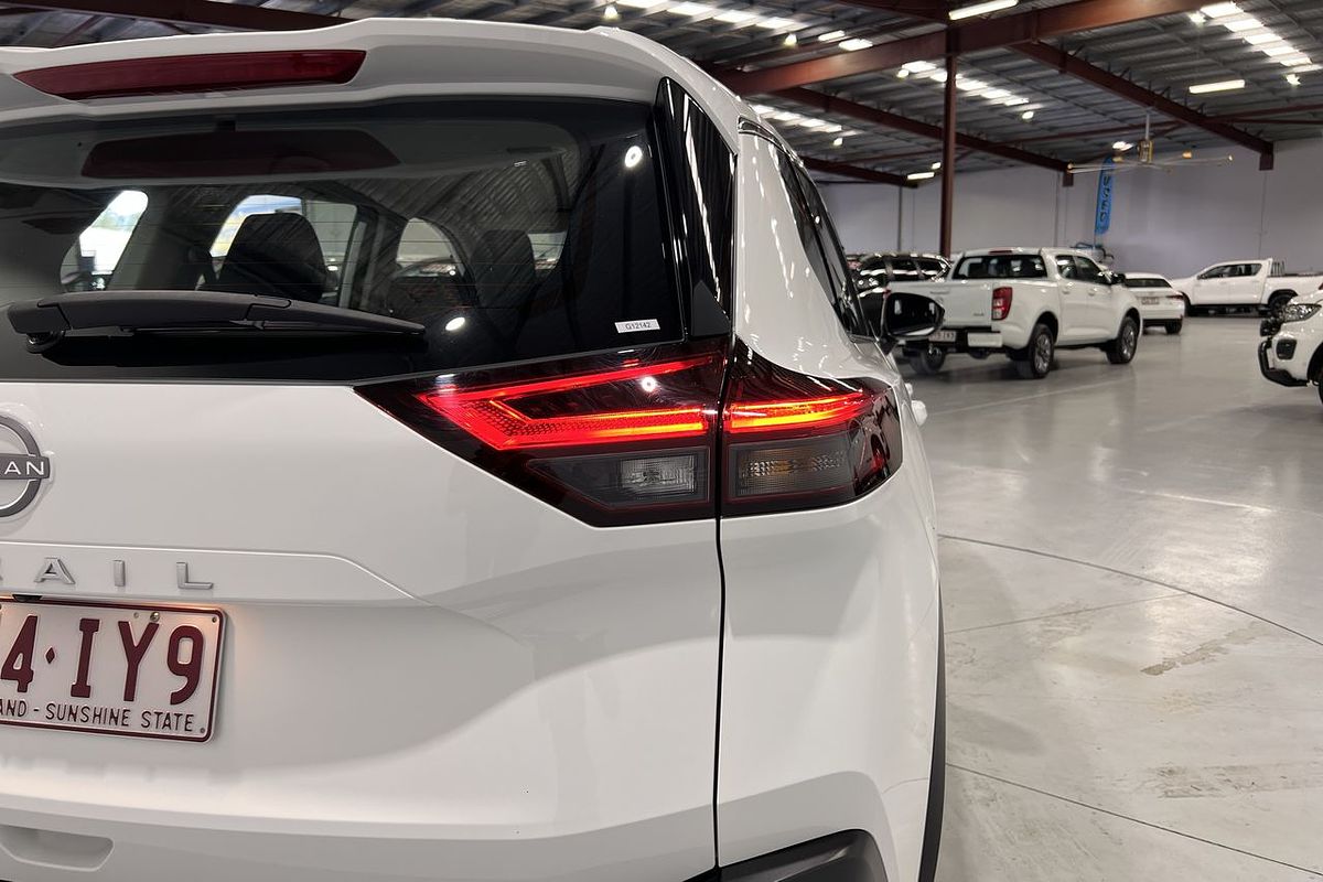 2023 Nissan X-TRAIL ST T33