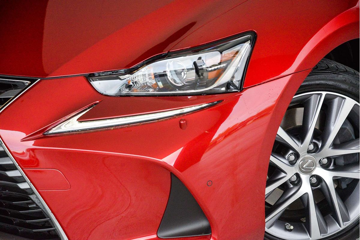 2018 Lexus IS IS300 Luxury ASE30R
