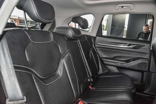 2021 GWM H6 Ultra B01