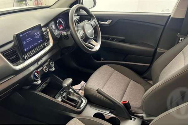 2023 Kia Stonic S YB
