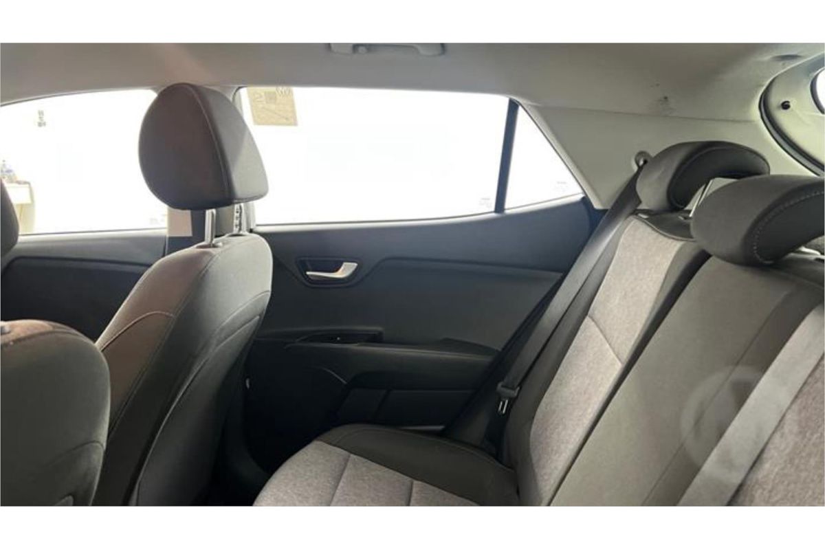 2023 Kia Stonic S YB