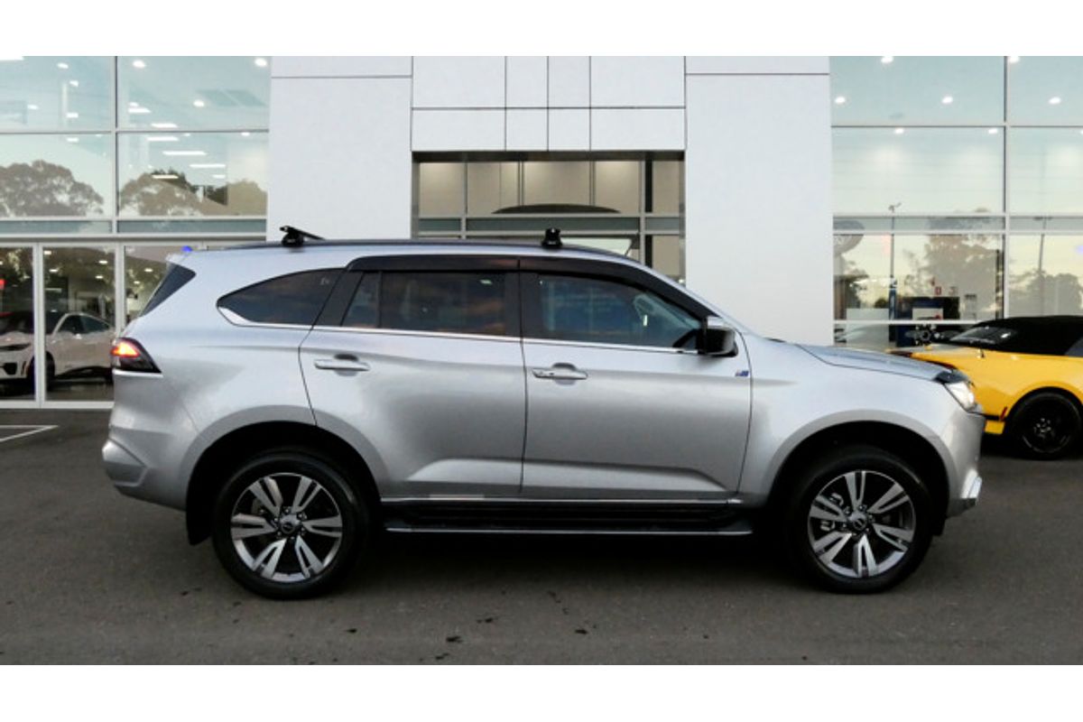 2023 Isuzu MU-X LS-T