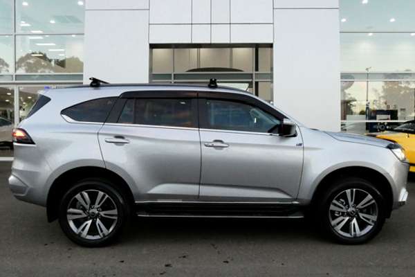 2023 Isuzu MU-X LS-T