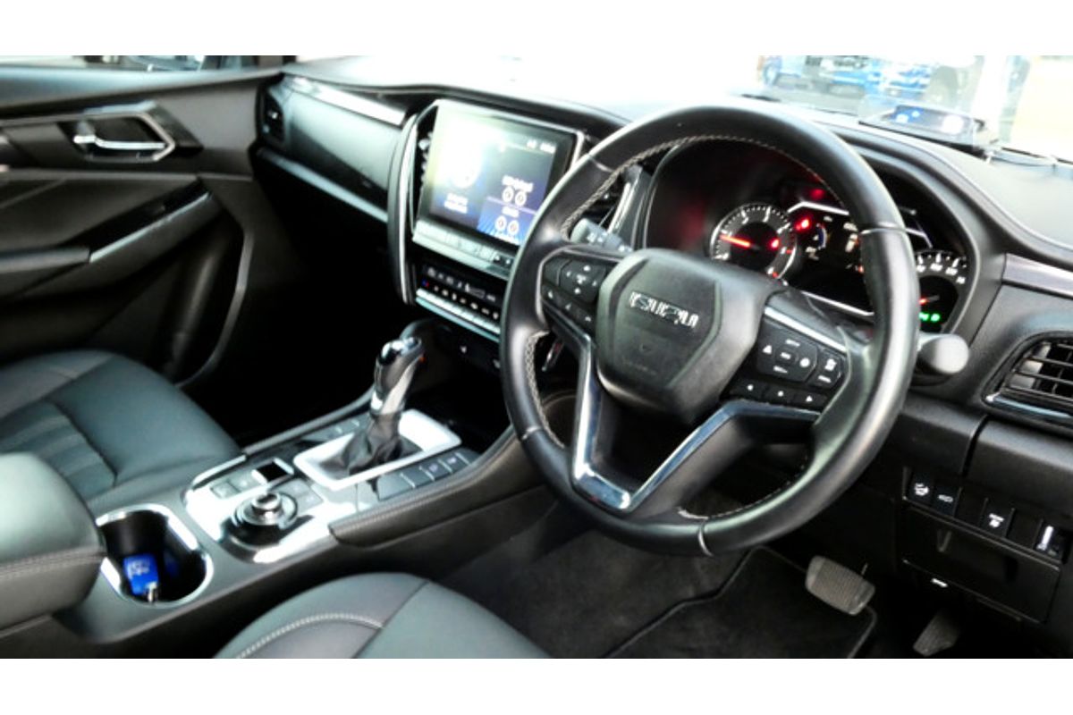 2023 Isuzu MU-X LS-T