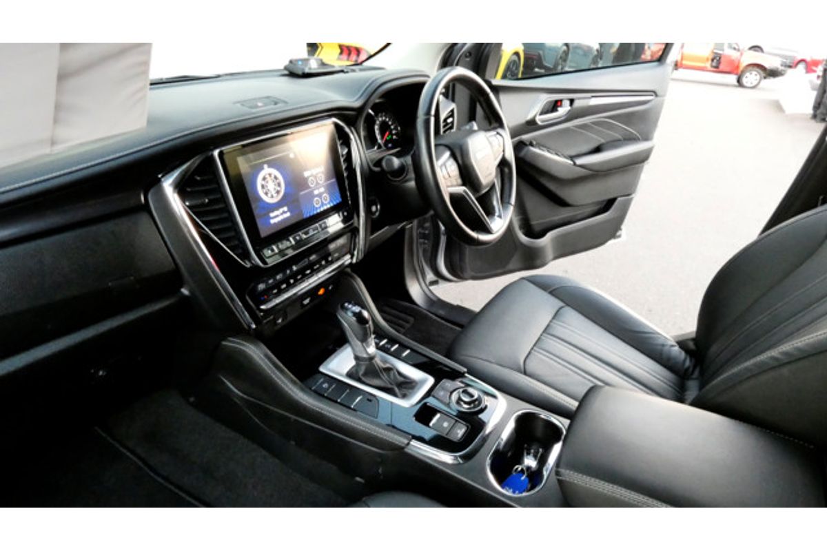 2023 Isuzu MU-X LS-T