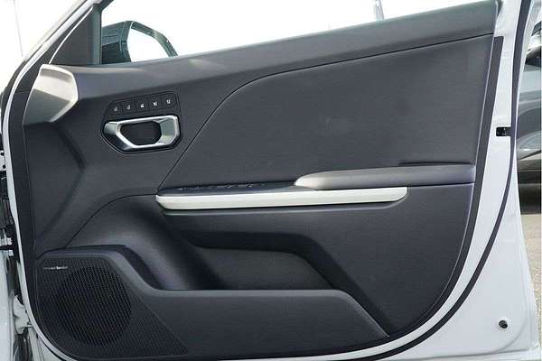 2025 Kia K4 GT-Line CL4m