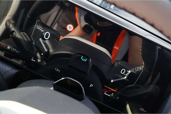 2025 Kia K4 GT-Line CL4m