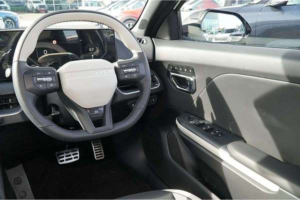 2025 Kia K4 GT-Line CL4m