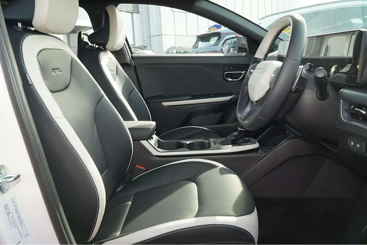 2025 Kia K4 GT-Line CL4m