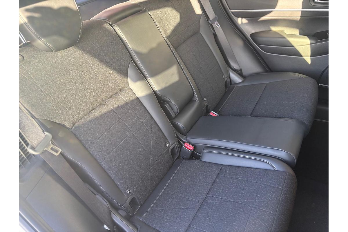 2023 Honda HR-V e:HEV L