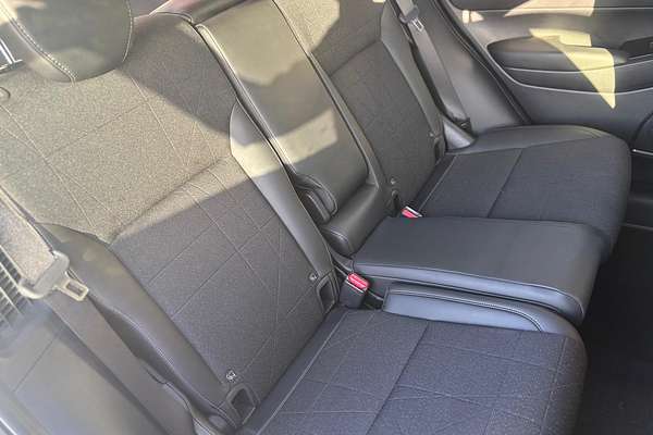 2023 Honda HR-V e:HEV L