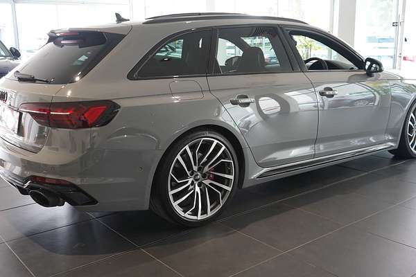 2023 Audi RS4 B9
