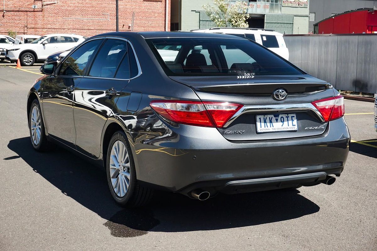 2017 Toyota Camry Atara SL ASV50R