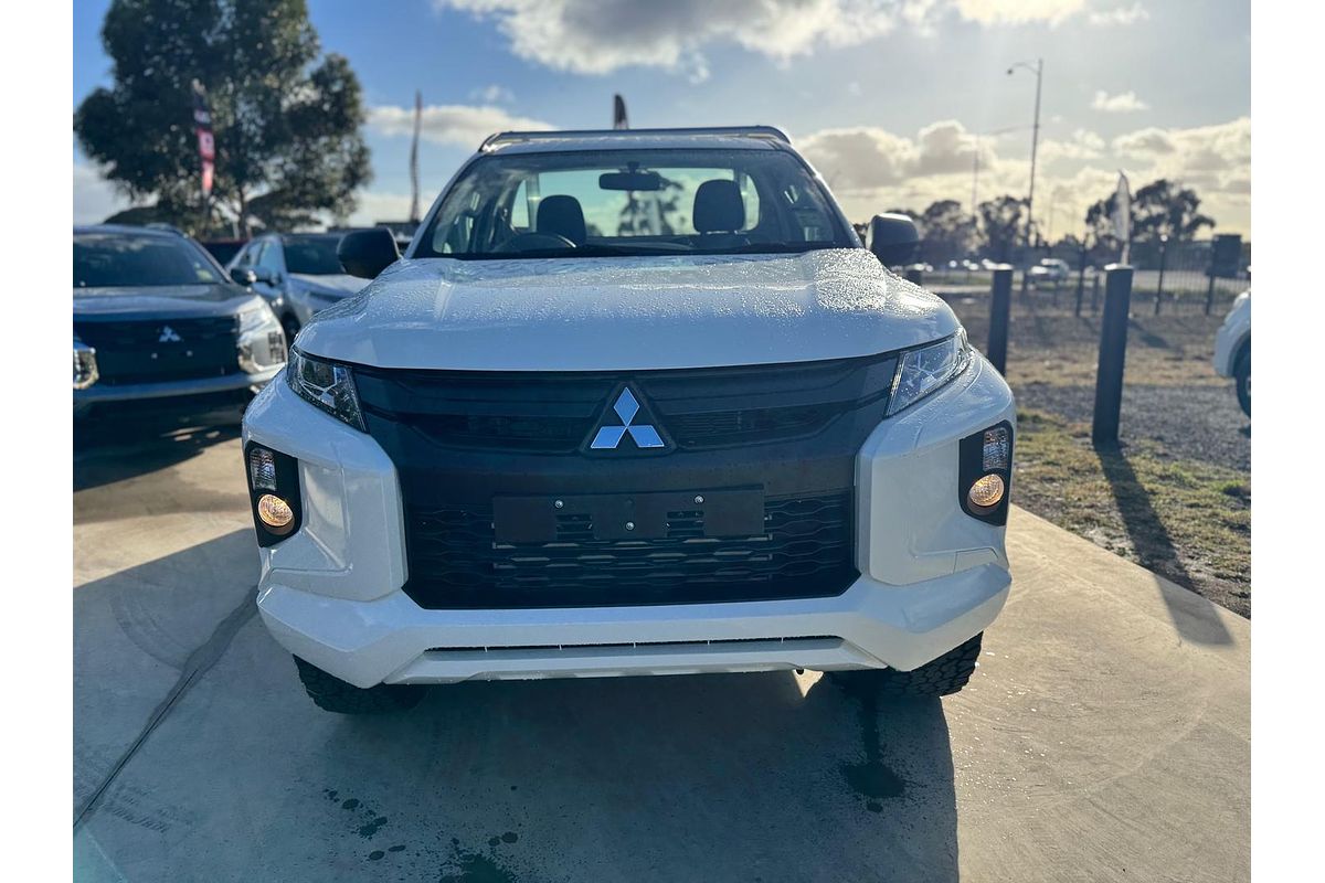 2024 Mitsubishi Triton GLX MR 4X4
