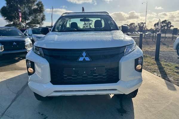 2024 Mitsubishi Triton GLX MR 4X4