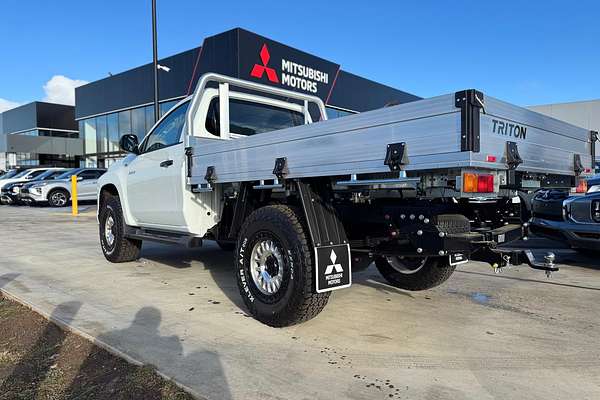 2024 Mitsubishi Triton GLX MR 4X4