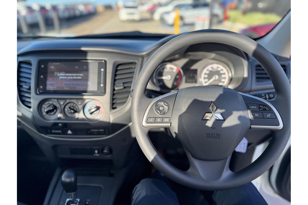 2024 Mitsubishi Triton GLX MR 4X4