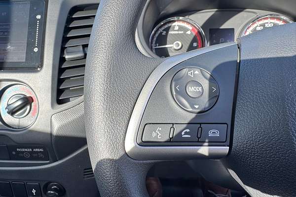 2024 Mitsubishi Triton GLX MR 4X4