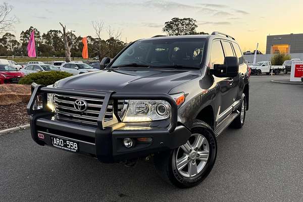 2013 Toyota Landcruiser Sahara VDJ200R