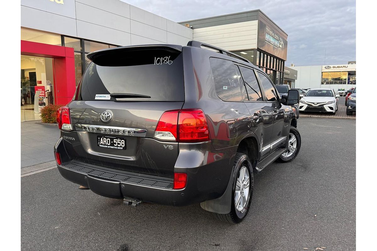 2013 Toyota Landcruiser Sahara VDJ200R