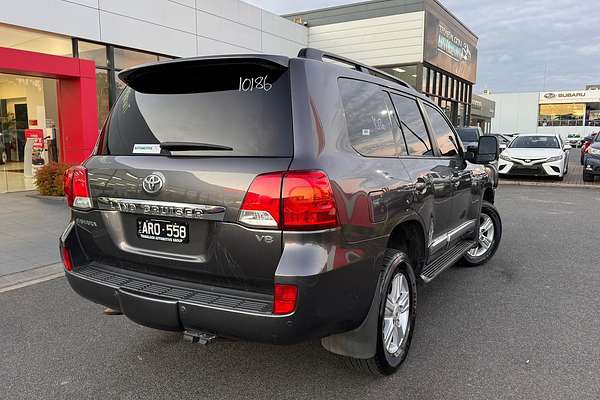 2013 Toyota Landcruiser Sahara VDJ200R