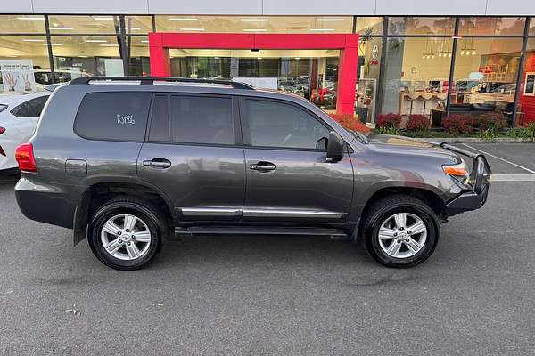2013 Toyota Landcruiser Sahara VDJ200R