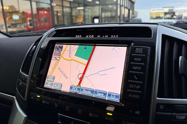 2013 Toyota Landcruiser Sahara VDJ200R