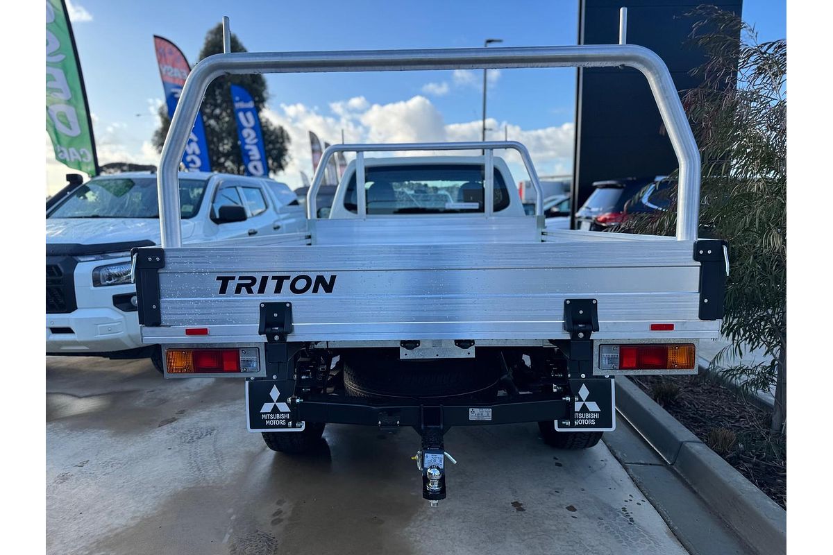 2024 Mitsubishi Triton GLX MR 4X4