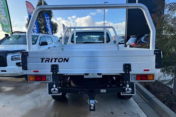 2024 Mitsubishi Triton GLX MR 4X4