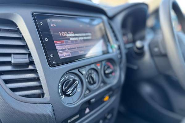 2024 Mitsubishi Triton GLX MR 4X4