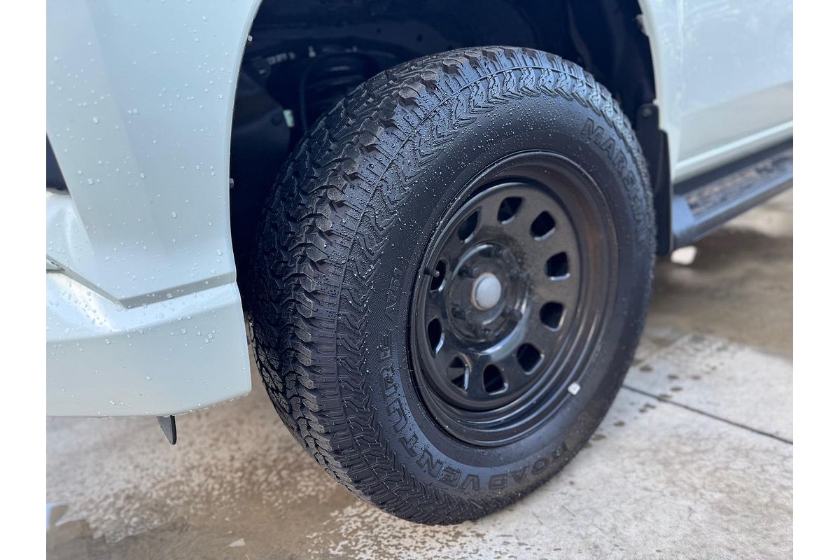 2024 Mitsubishi Triton GLX MR 4X4