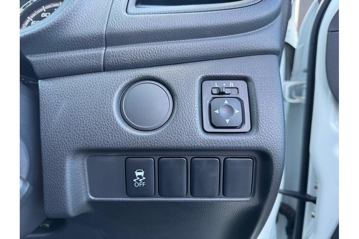 2024 Mitsubishi Triton GLX MR 4X4