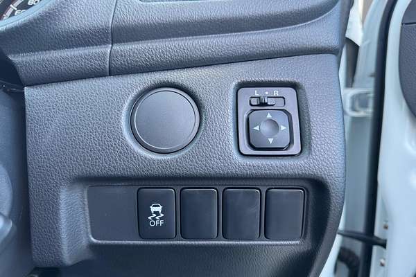 2024 Mitsubishi Triton GLX MR 4X4