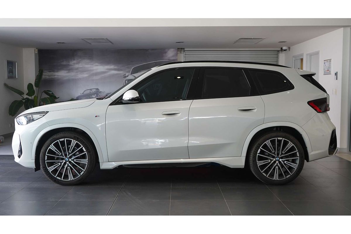 2024 BMW X1 xDrive20i U11
