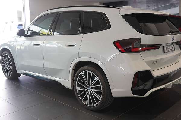 2024 BMW X1 xDrive20i U11