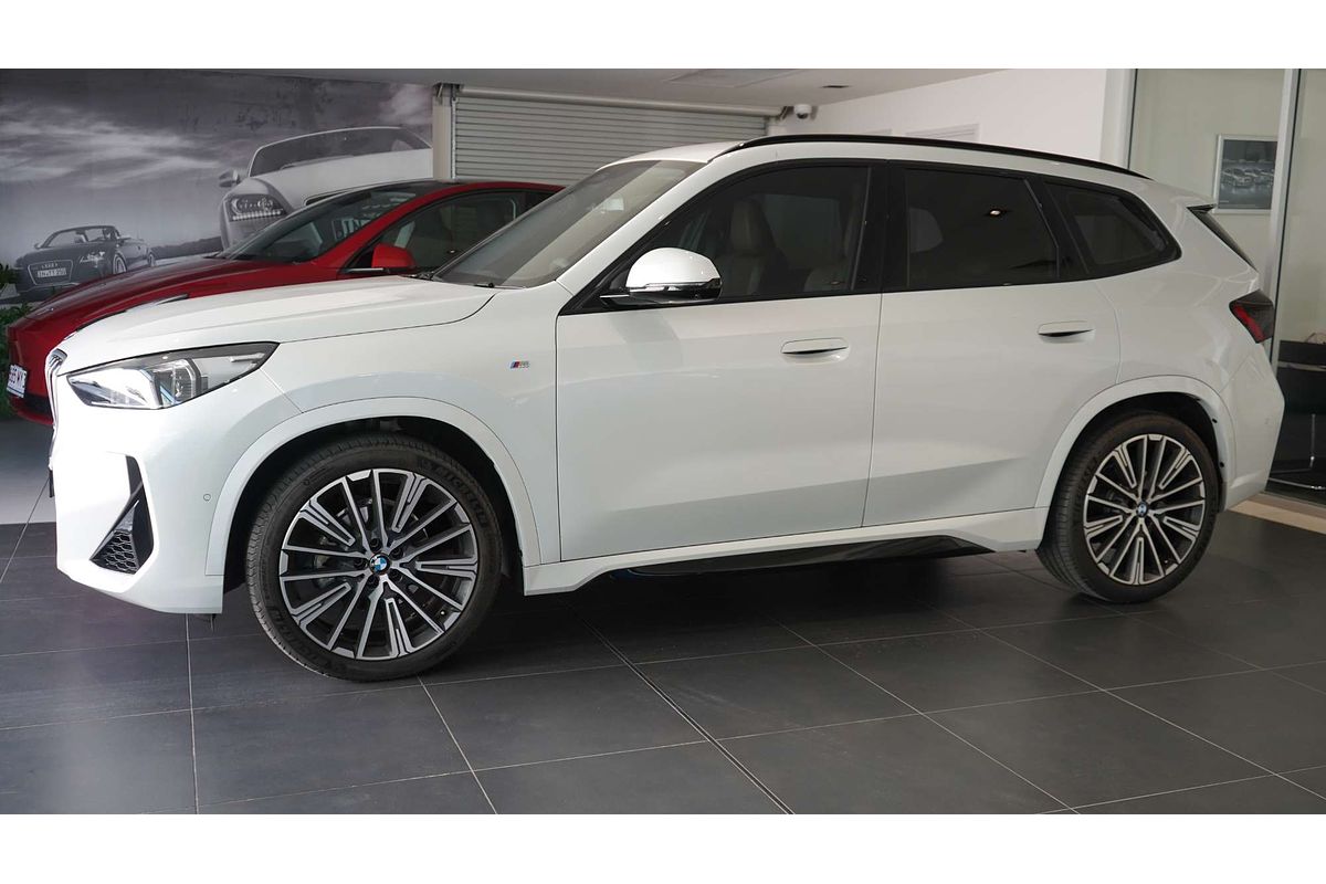 2024 BMW X1 xDrive20i U11