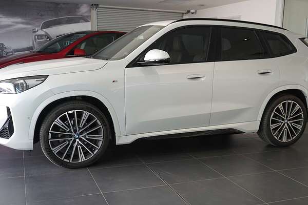 2024 BMW X1 xDrive20i U11