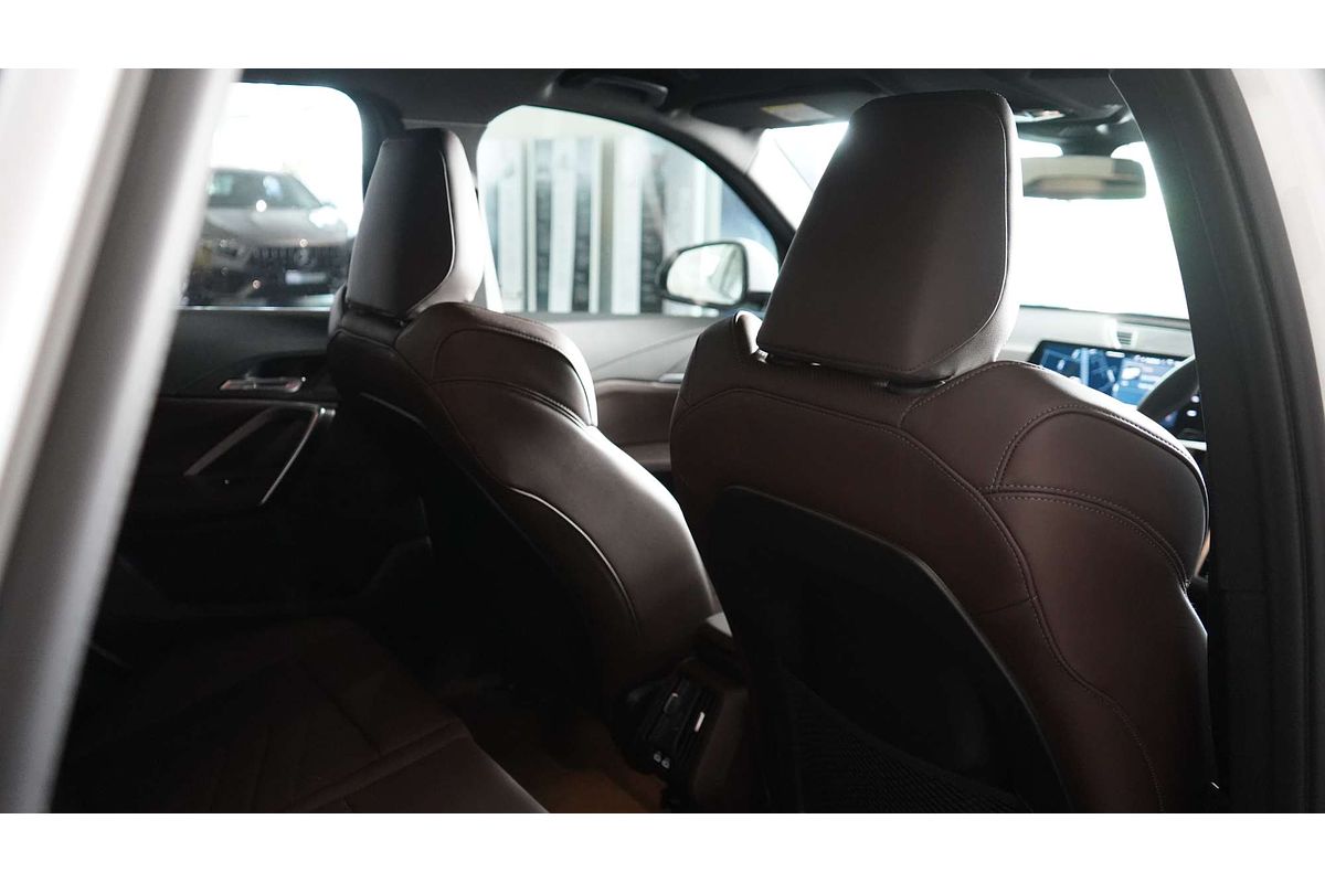 2024 BMW X1 xDrive20i U11