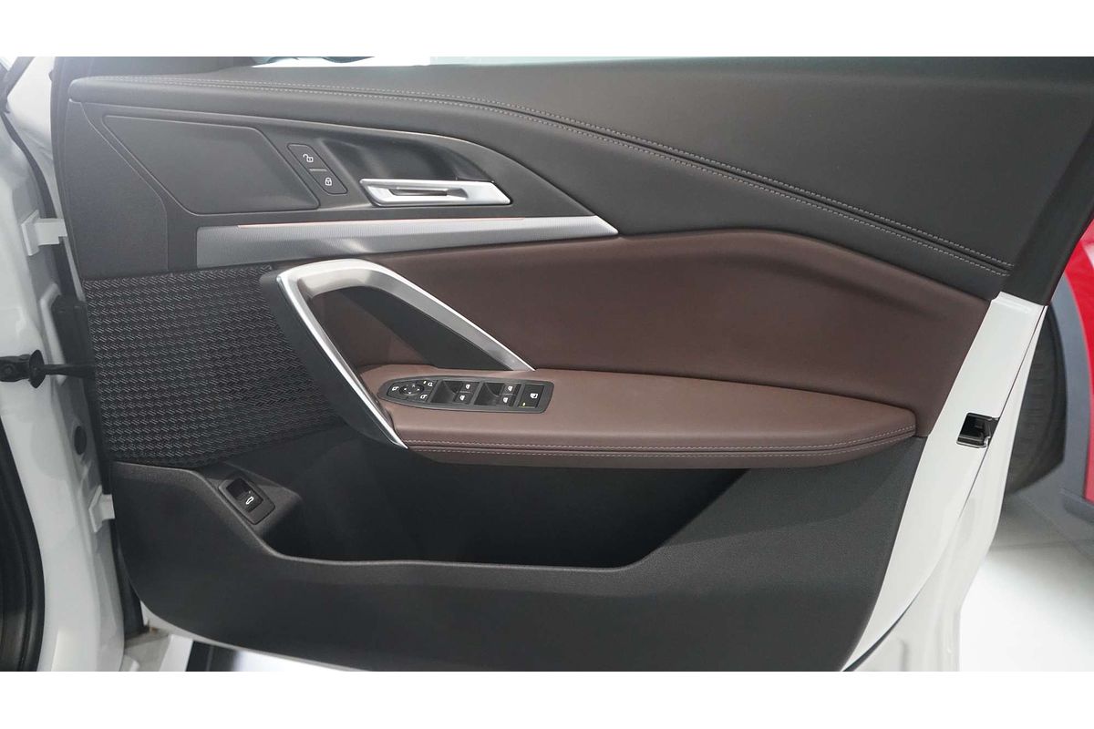 2024 BMW X1 xDrive20i U11