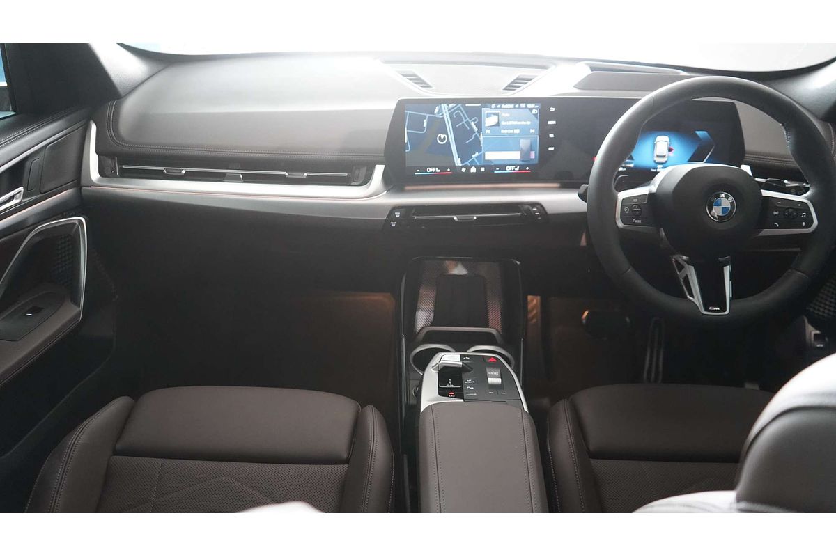2024 BMW X1 xDrive20i U11