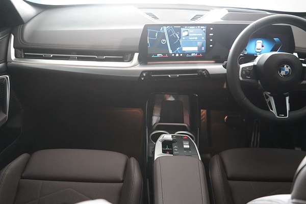2024 BMW X1 xDrive20i U11