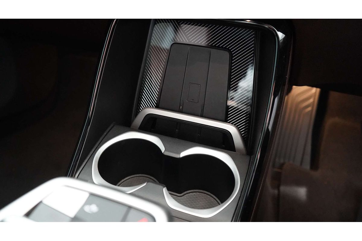 2024 BMW X1 xDrive20i U11