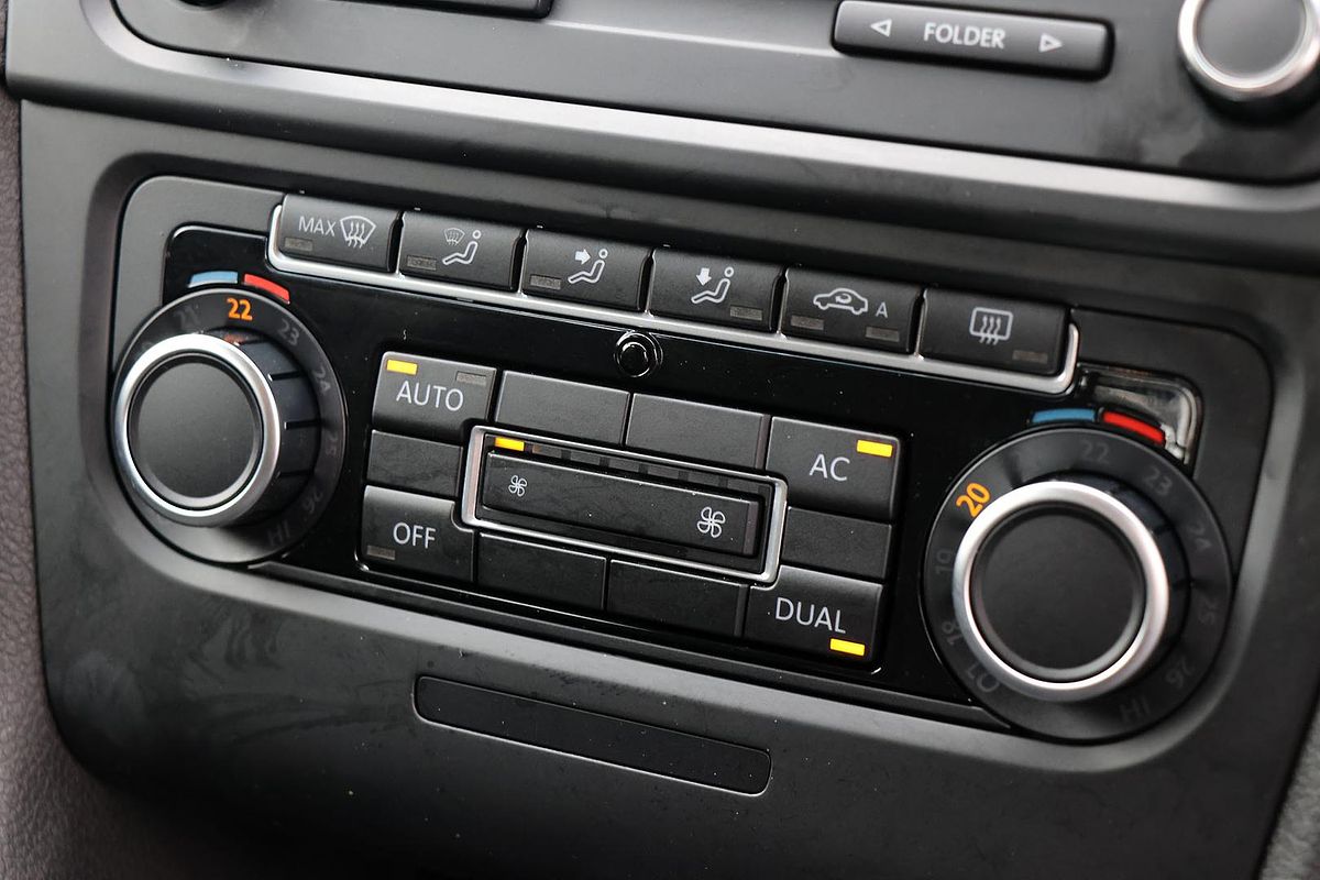 2010 Volkswagen Golf 77TDI Trendline VI