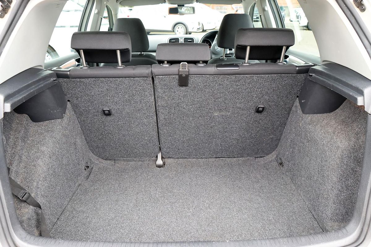 2010 Volkswagen Golf 77TDI Trendline VI