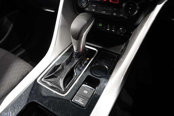 2022 Mitsubishi Eclipse Cross LS YB