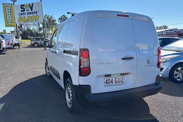 2022 Peugeot Partner Pro K9 LWB