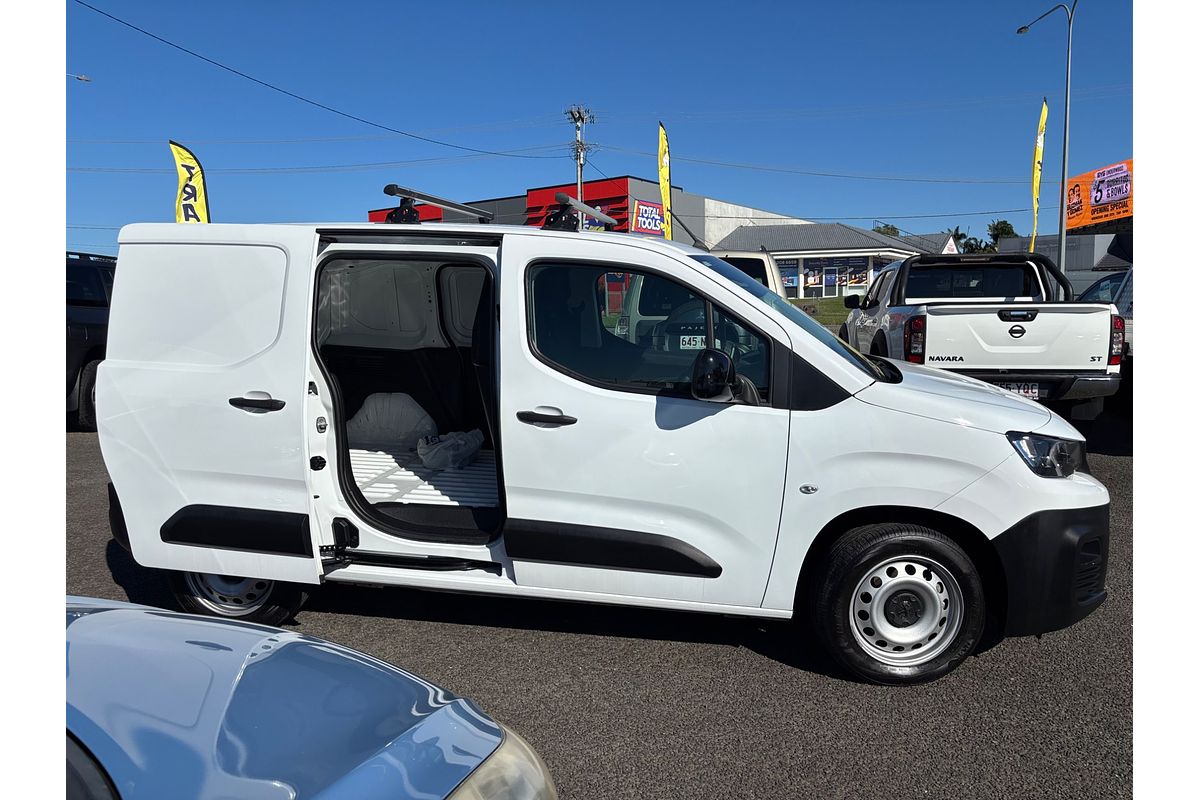 2022 Peugeot Partner Pro K9 LWB