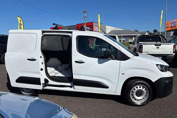 2022 Peugeot Partner Pro K9 LWB