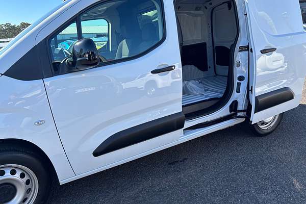 2022 Peugeot Partner Pro K9 LWB
