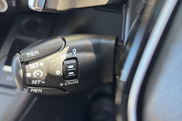 2022 Peugeot Partner Pro K9 LWB